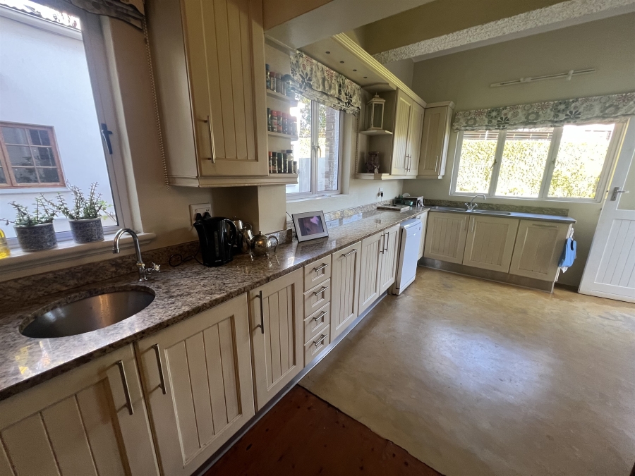 4 Bedroom Property for Sale in Selborne Eastern Cape